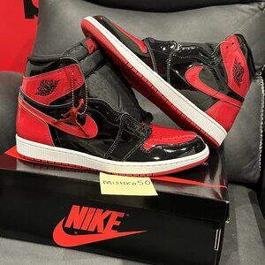 Black & Red High Top Streetwear Sneakers – Stylish Casual Basketball Style Shoes